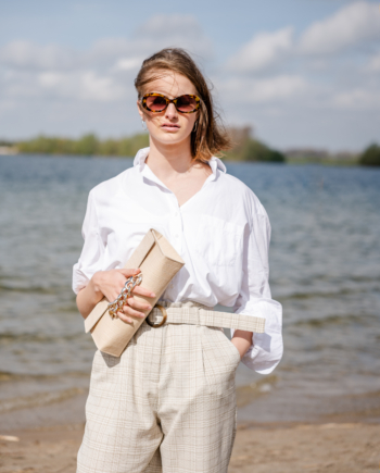 witte katoenen damesblouse