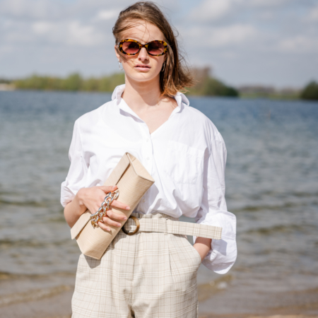 witte katoenen damesblouse